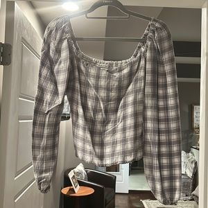 Abercrombie and Fitch top